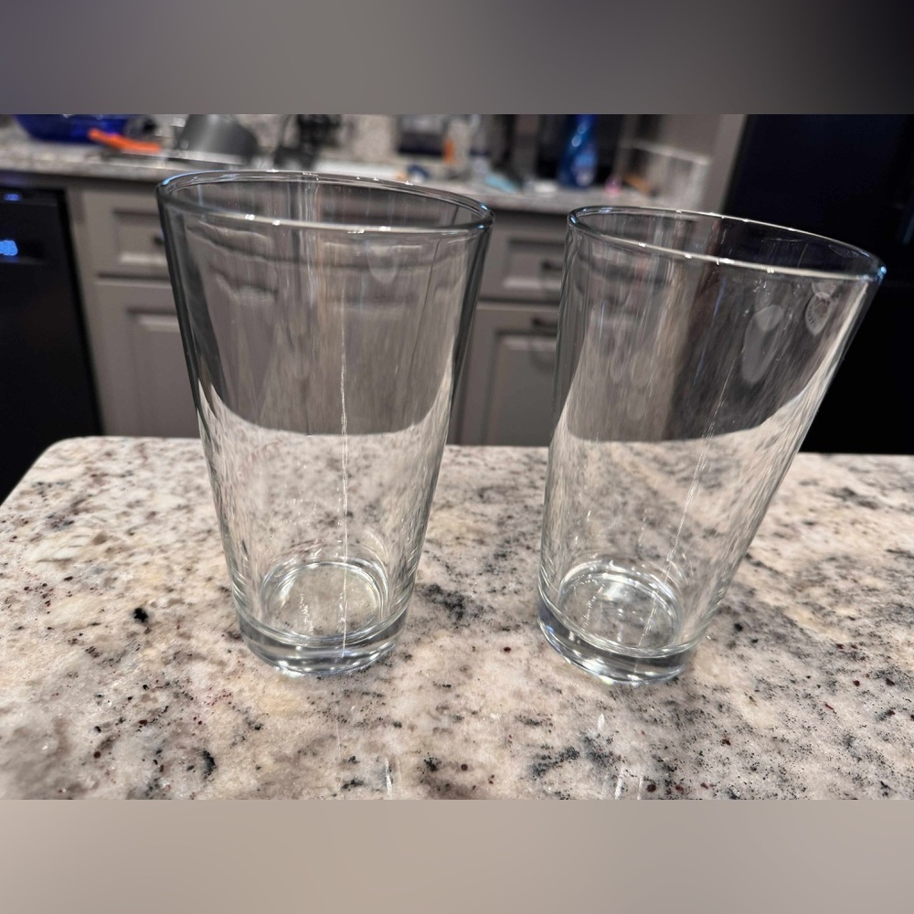 Clear glass beer cups 6x3in set of 2